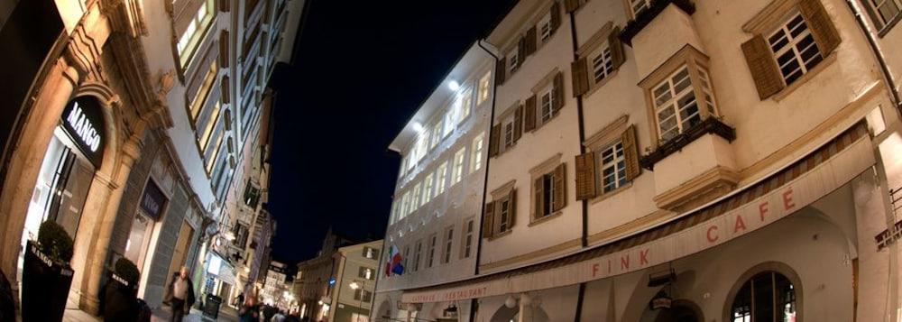 Residence Fink Central Apartments Bolzano Eksteriør billede