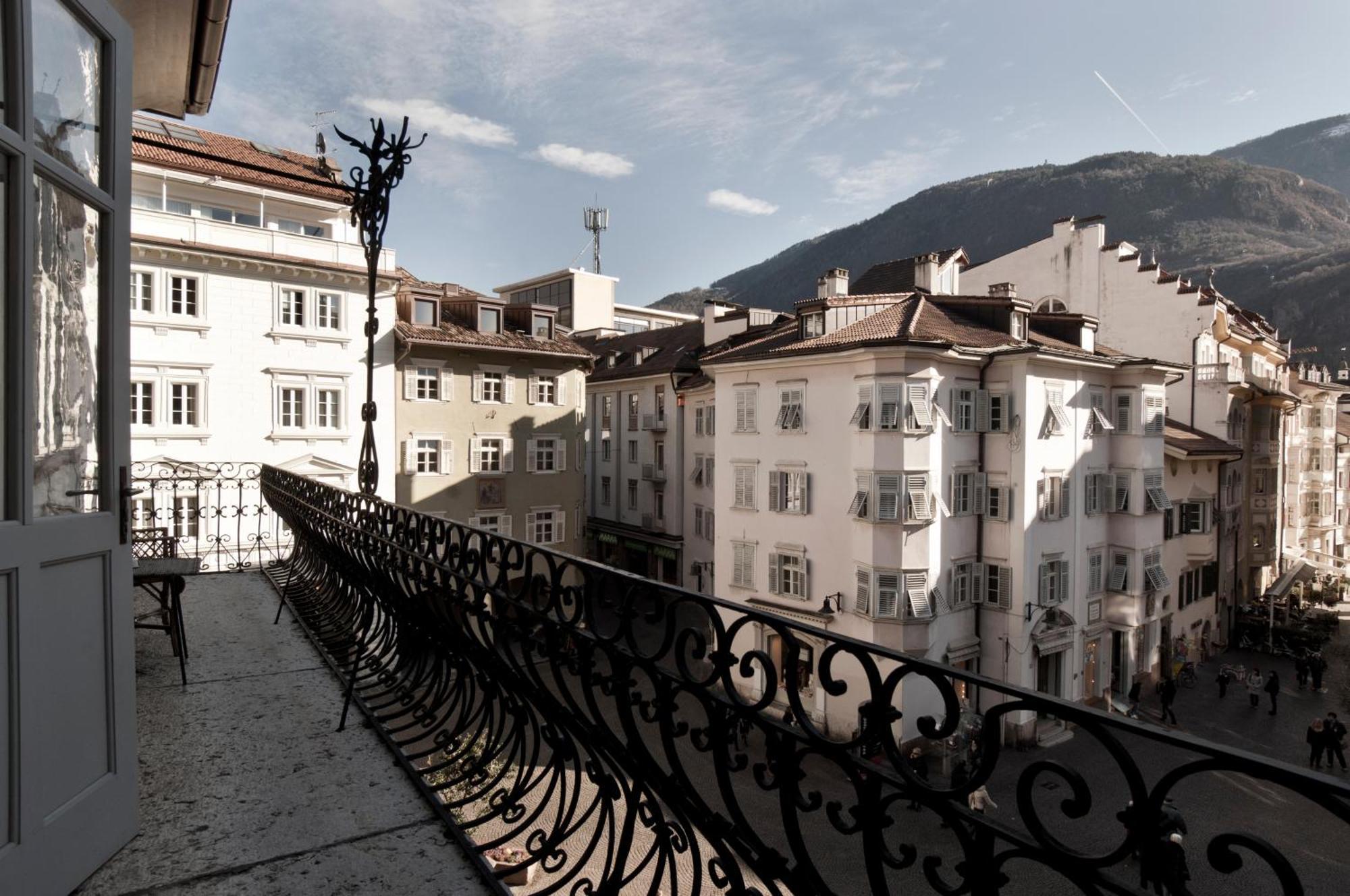 Residence Fink Central Apartments Bolzano Eksteriør billede