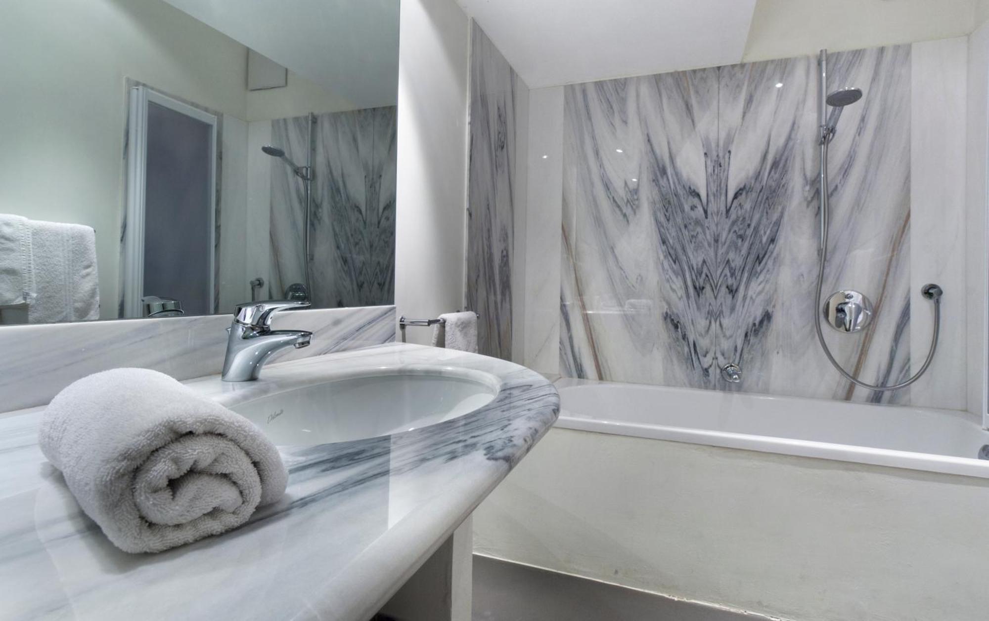 Residence Fink Central Apartments Bolzano Værelse billede