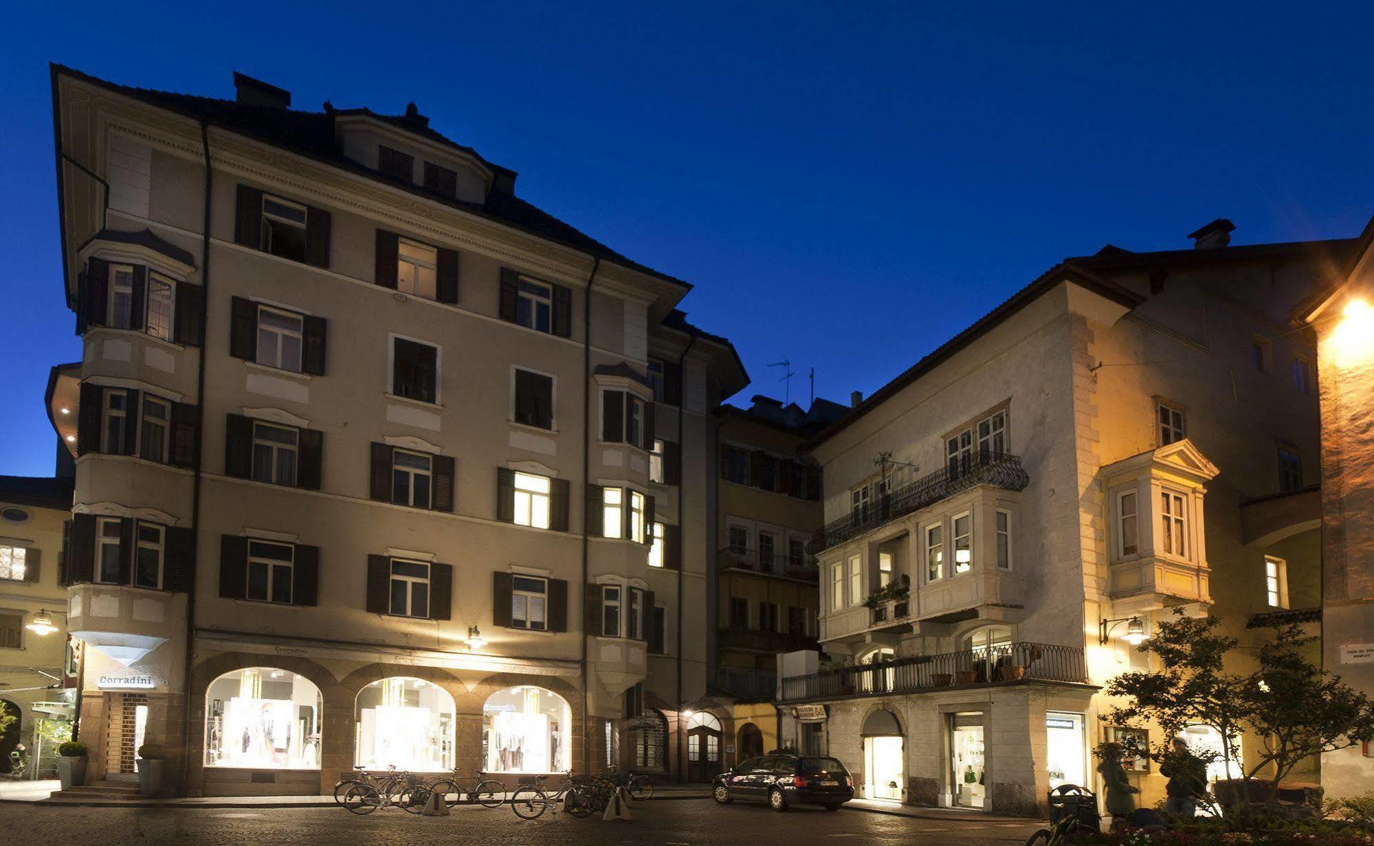 Residence Fink Central Apartments Bolzano Eksteriør billede